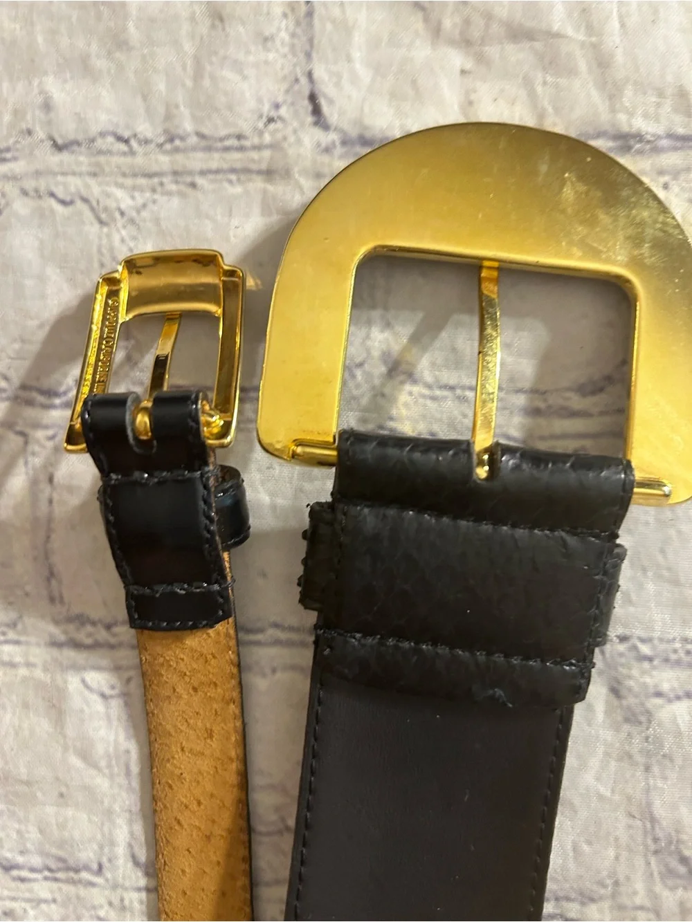 LIZ CLAIBORNE WIDE AND THIN BLACK LEATHER GOLD TONE BUCKLES WOMEN’S BELTS S&M